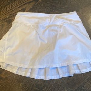 Ivvia (lululemon kid) tennis skirt